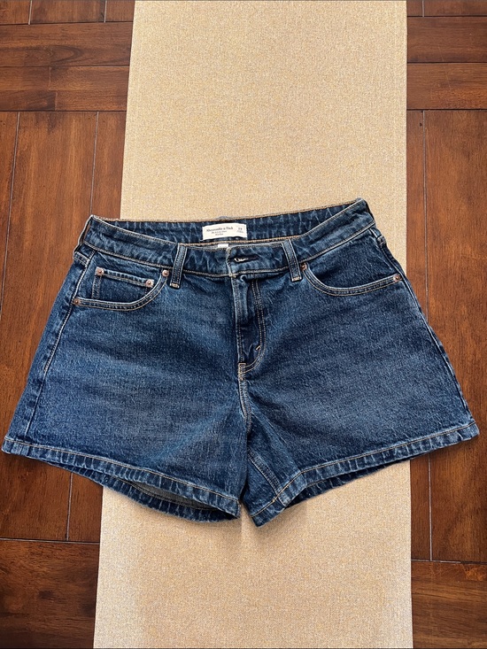 Abercrombie & Fitch Pants - ❤️ Abercrombie & Fitch The A- Line Short Mid-Rise Curve Dark Blue Denim